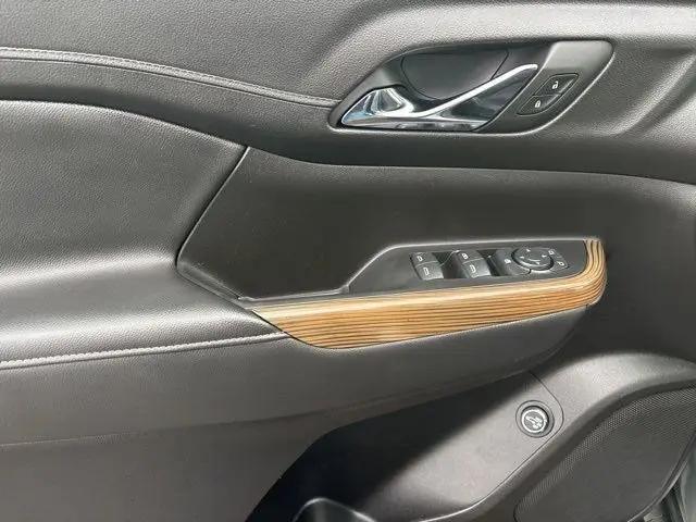 2023 GMC Acadia FWD SLE