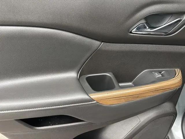 2023 GMC Acadia FWD SLE