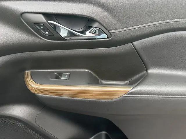2023 GMC Acadia FWD SLE