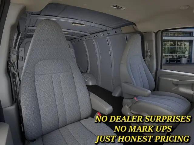 2026 Chevrolet Express Cargo Van 2500 Regular Wheelbase, WT, RWD