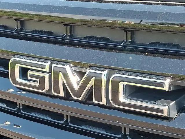2021 GMC Sierra 1500 4WD Crew Cab Short Box Elevation