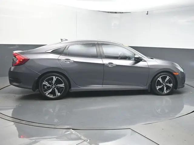 2017 Honda Civic Touring