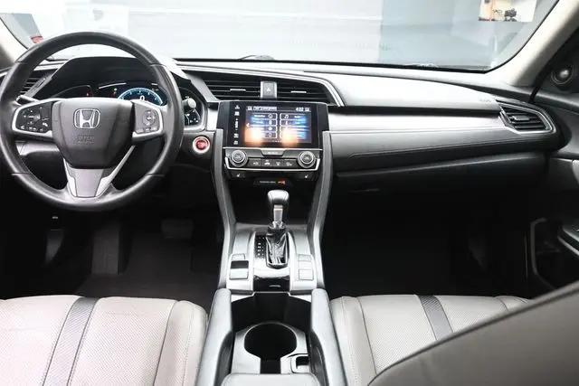 2017 Honda Civic Touring
