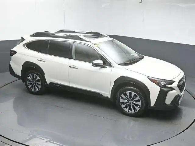 2025 Subaru Outback Touring XT