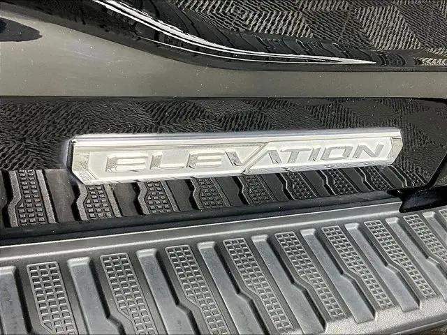 2020 GMC Sierra 1500 4WD Crew Cab Short Box Elevation