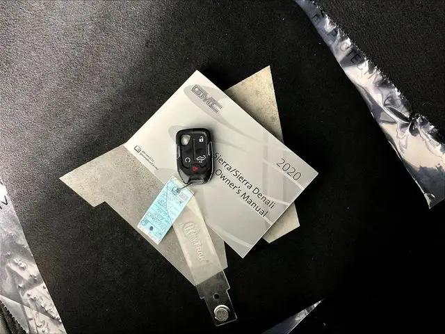 2020 GMC Sierra 1500 4WD Crew Cab Short Box Elevation