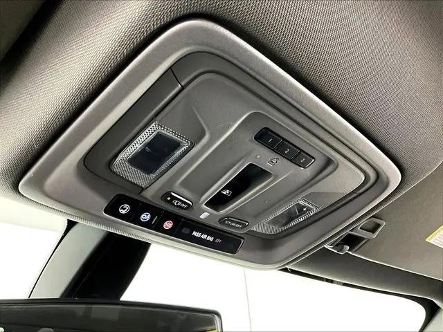 2020 GMC Sierra 1500 4WD Crew Cab Short Box Elevation