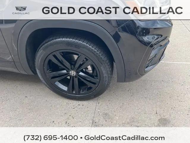 2023 Volkswagen Atlas Cross Sport 2.0T SEL R-Line Black
