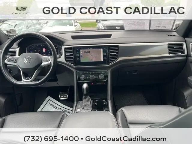 2023 Volkswagen Atlas Cross Sport 2.0T SEL R-Line Black