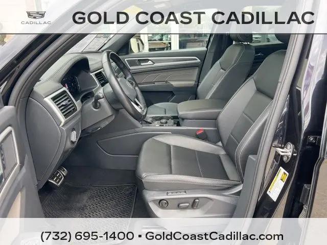 2023 Volkswagen Atlas Cross Sport 2.0T SEL R-Line Black