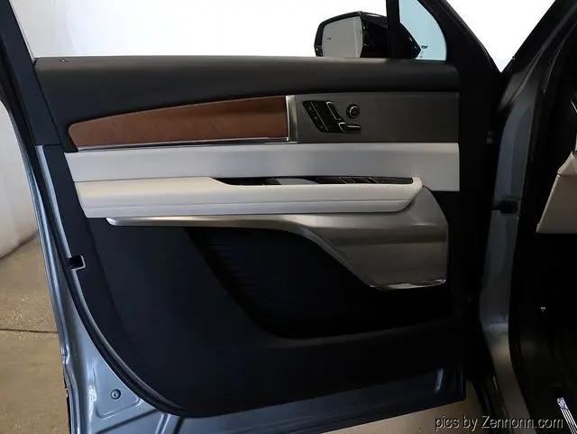 2026 Cadillac iQ Luxury