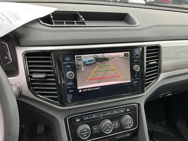 2022 Volkswagen Atlas Cross Sport 3.6L V6 SE w/Technology