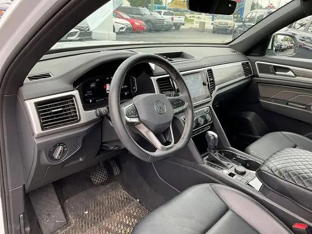 2022 Volkswagen Atlas Cross Sport 3.6L V6 SE w/Technology