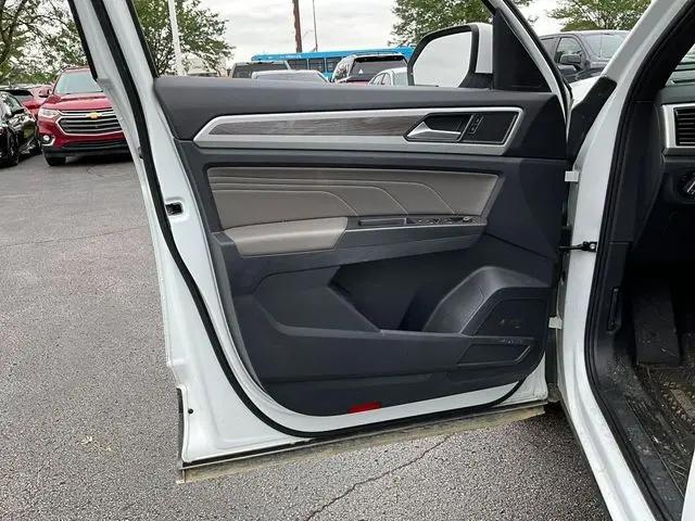 2022 Volkswagen Atlas Cross Sport 3.6L V6 SE w/Technology