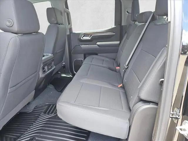 2026 Chevrolet Silverado 1500 2WD Crew Cab Short Bed LT