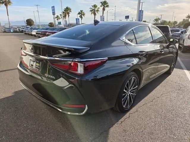 2025 Lexus ES 300h ES 300h
