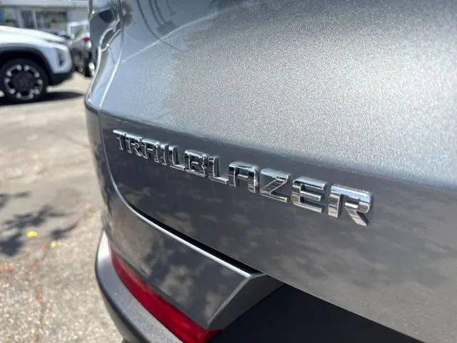 2024 Chevrolet TrailBlazer FWD LS