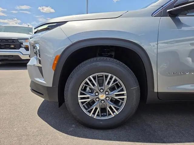 2026 Chevrolet Traverse FWD LT