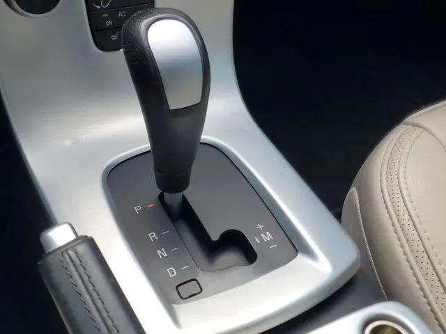 2013 Volvo C70 T5