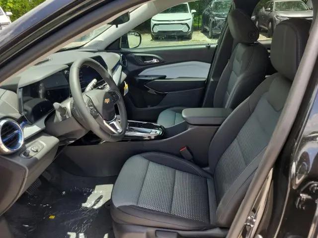 2026 Chevrolet Trax FWD LT