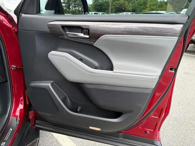 2023 Toyota Highlander Limited