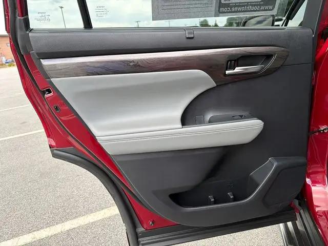 2023 Toyota Highlander Limited