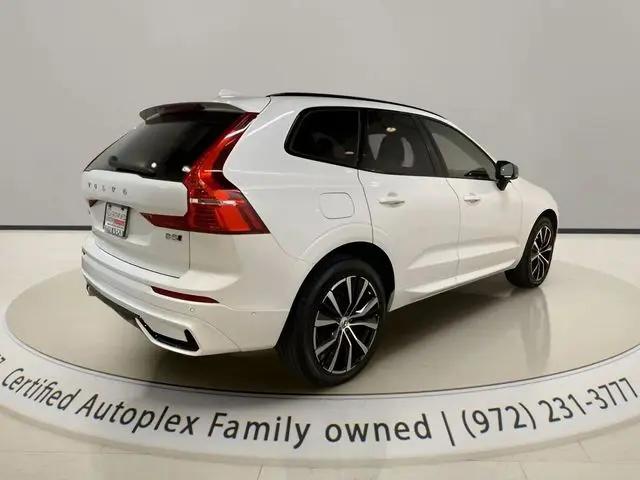 2025 Volvo XC60 B5 Plus