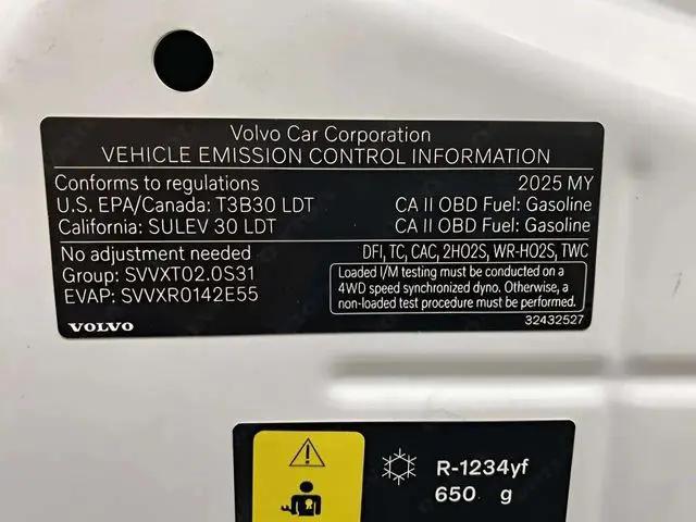 2025 Volvo XC60 B5 Plus