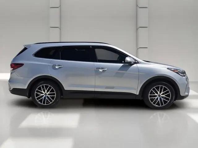 2017 Hyundai Santa Fe SE Ultimate