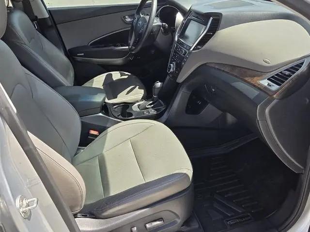 2017 Hyundai Santa Fe SE Ultimate