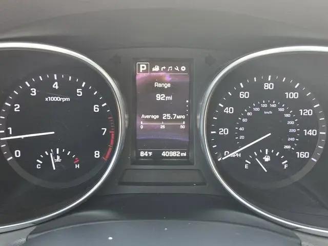 2017 Hyundai Santa Fe SE Ultimate