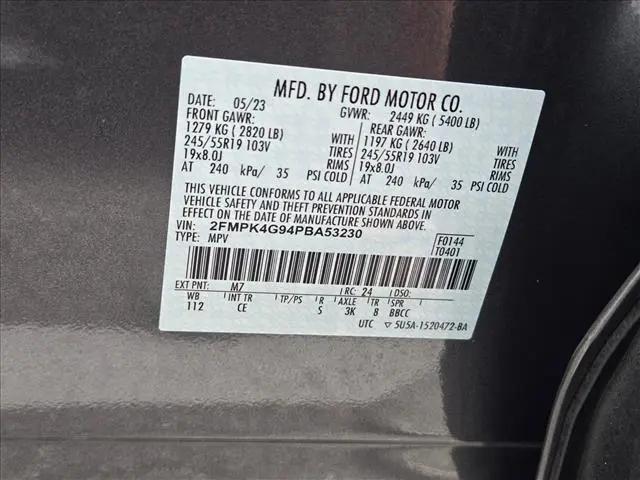 2023 Ford Edge SE