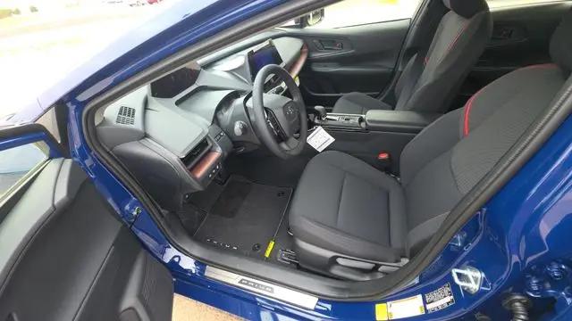 2026 Toyota Prius Plug-In SE