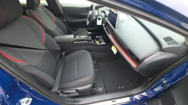 2026 Toyota Prius Plug-In SE