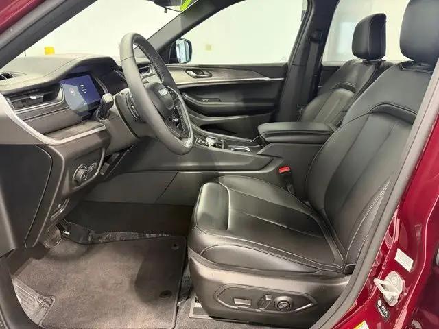 2025 Jeep Grand Cherokee L Limited 4x4