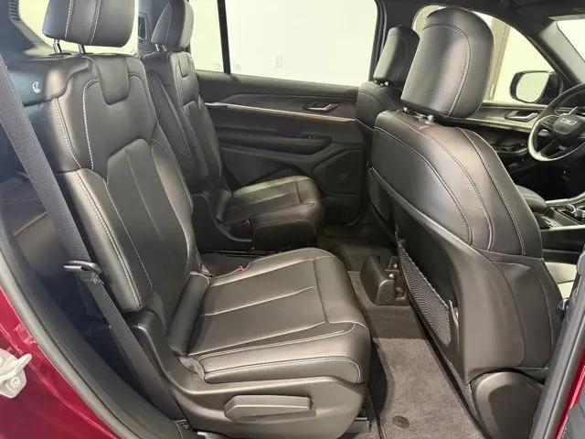 2025 Jeep Grand Cherokee L Limited 4x4