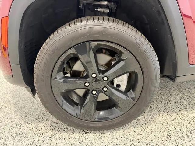 2025 Jeep Grand Cherokee L Limited 4x4