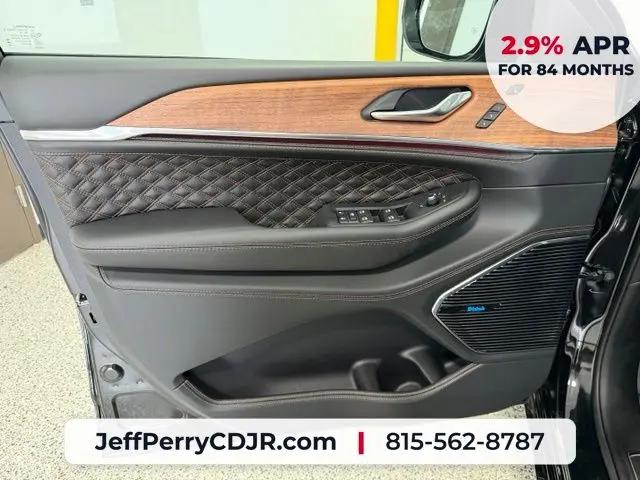 2026 Jeep Grand Cherokee L Summit 4x4