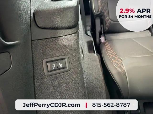 2026 Jeep Grand Cherokee L Summit 4x4