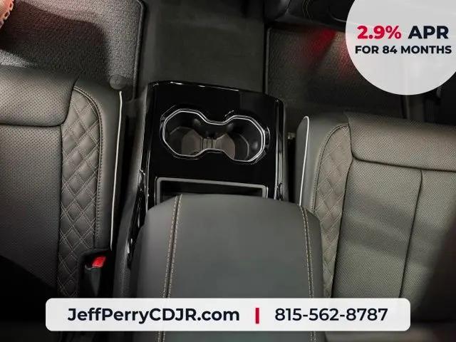 2026 Jeep Grand Cherokee L Summit 4x4