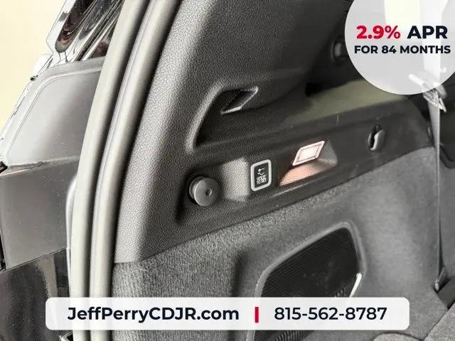 2026 Jeep Grand Cherokee L Summit 4x4