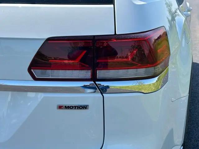2022 Volkswagen Atlas 3.6L V6 SEL Premium R-Line