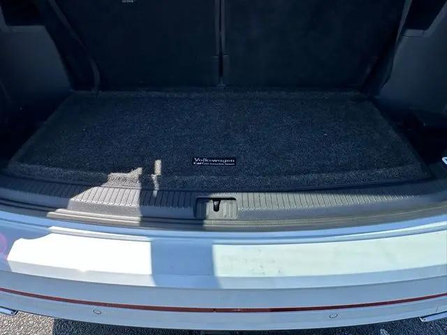 2022 Volkswagen Atlas 3.6L V6 SEL Premium R-Line