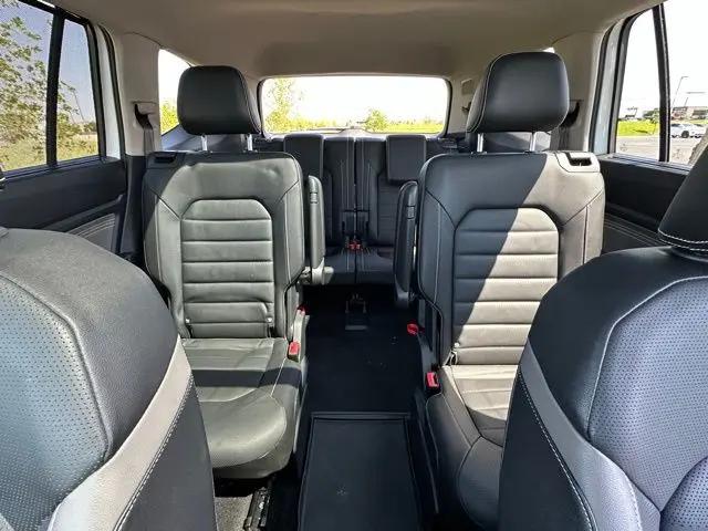 2022 Volkswagen Atlas 3.6L V6 SEL Premium R-Line