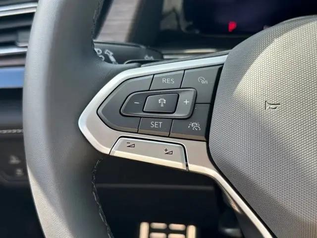 2026 Volkswagen Atlas SEL Premium R-Line