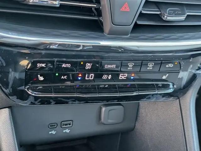 2026 Buick Encore GX Avenir FWD
