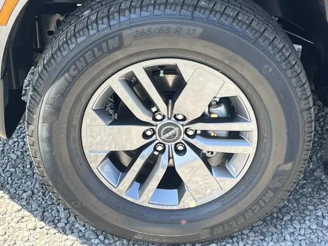 2026 Nissan Frontier Crew Cab SV 4x2
