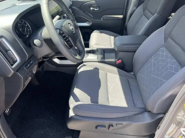 2026 Nissan Frontier Crew Cab SV 4x2