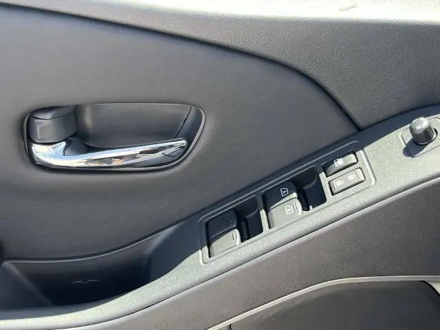 2026 Nissan Frontier Crew Cab SV 4x2