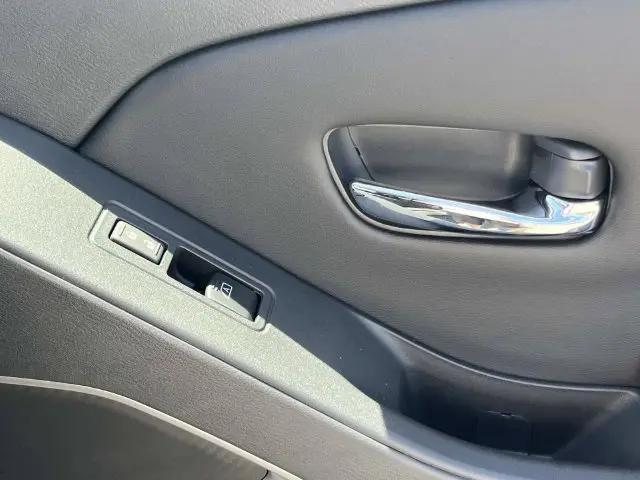 2026 Nissan Frontier Crew Cab SV 4x2